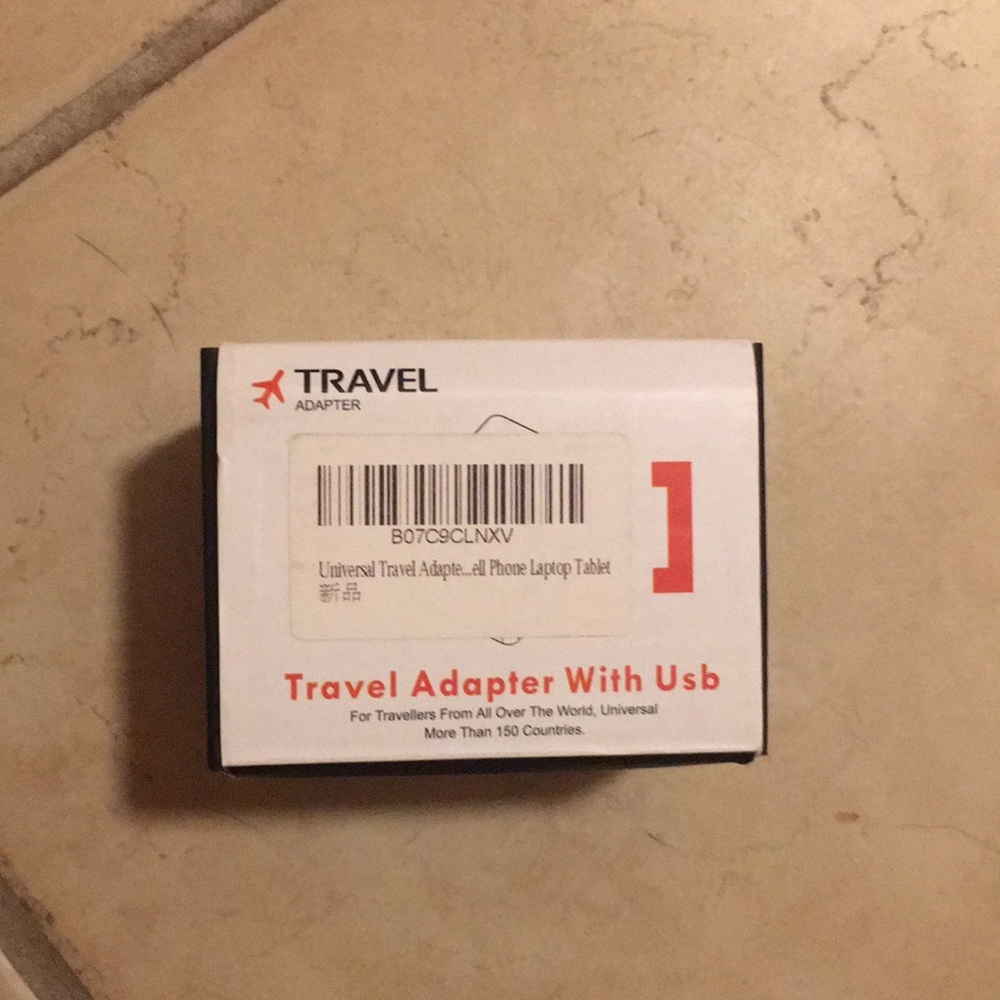 Travel adapter with usb